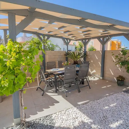 Bb Dona Ana 4* Lagos