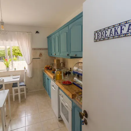 Bb Dona Ana 4* 拉哥斯