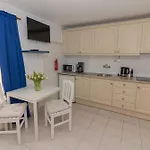 Dona Ana 4*