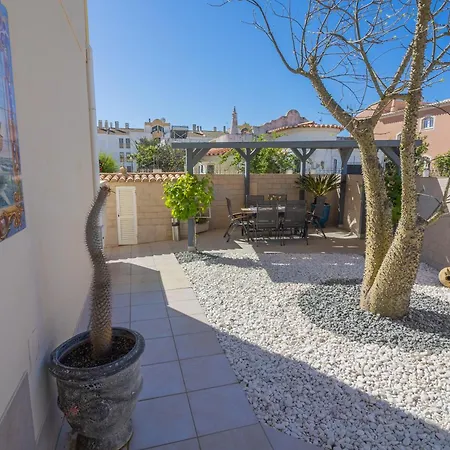 Bed & Breakfast Dona Ana 4*