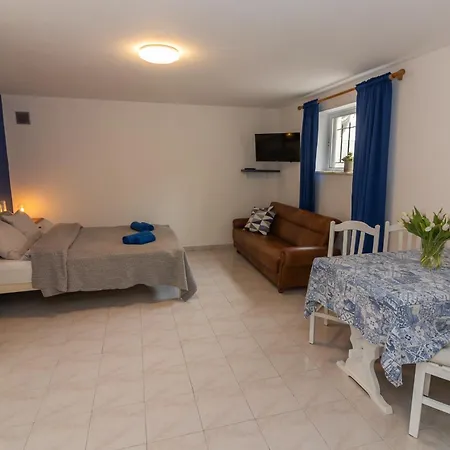 Bb Dona Ana Bed & Breakfast Lagos